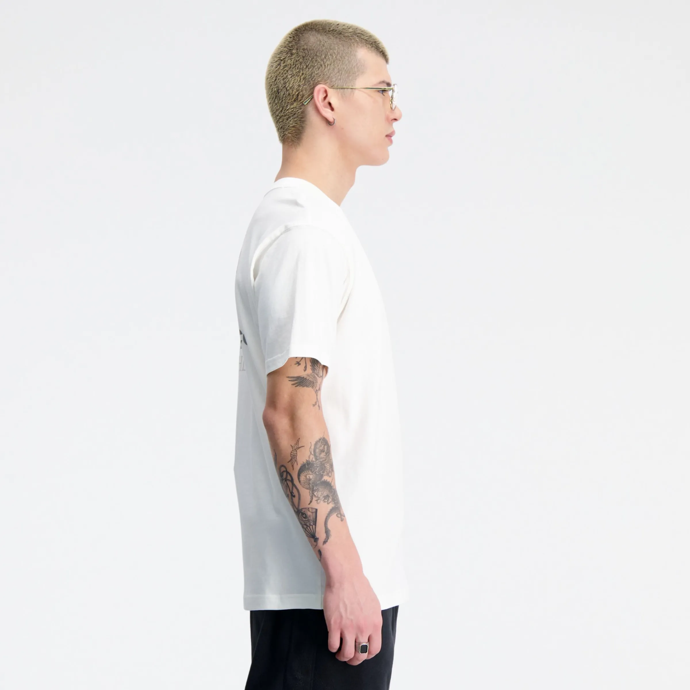 MEN New Balance Shirts|Men'sAthletics Remastered Graphic Cotton Jersey Short Sleeve T-shirt