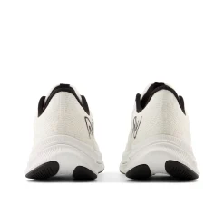 MEN New Balance Running|Men'sFuelCell Propel v4