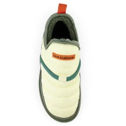 MEN New Balance Sandals|UnisexCaravan Mid-Moc v2