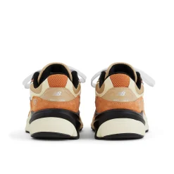 MEN New Balance |UnisexMade in USA 990v6