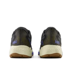 WOMEN New Balance Running|Women'sFresh Foam X 880v13 Gore-Tex&reg;